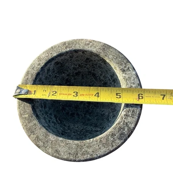 GRANITE MORTAR AND PESTLE SET – HAND-CARVED STONE GRINDER - Picture 7 of 8